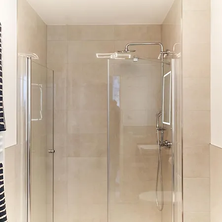 Exklusive Mozart-suite Im Herzen Von דירה נויוויד